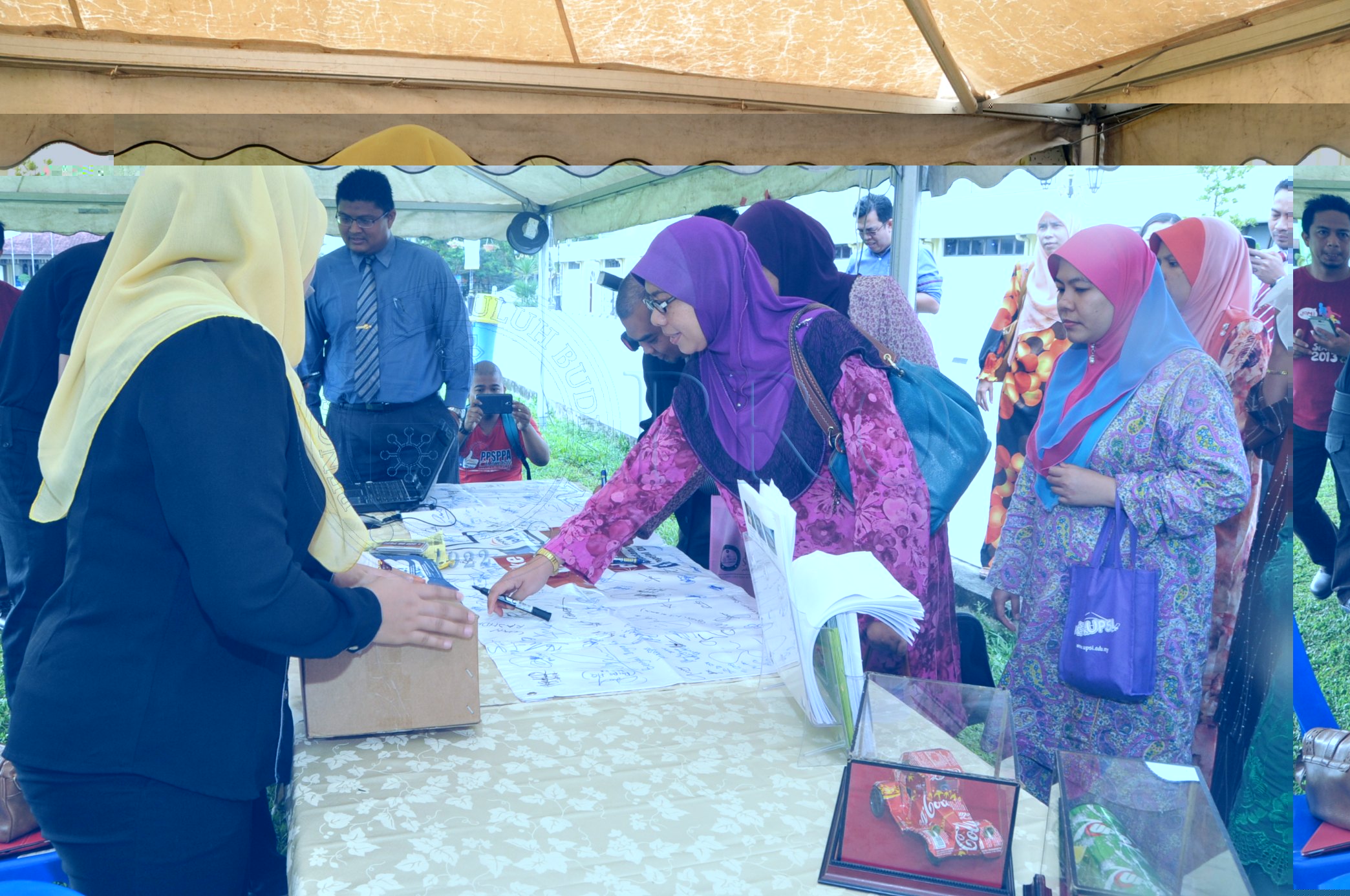 PRO 14 51 KKP PRO 7048